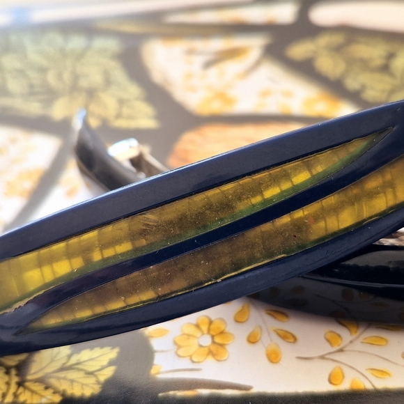 Navy and Yellow Wearable Device - Picture 2 of 14